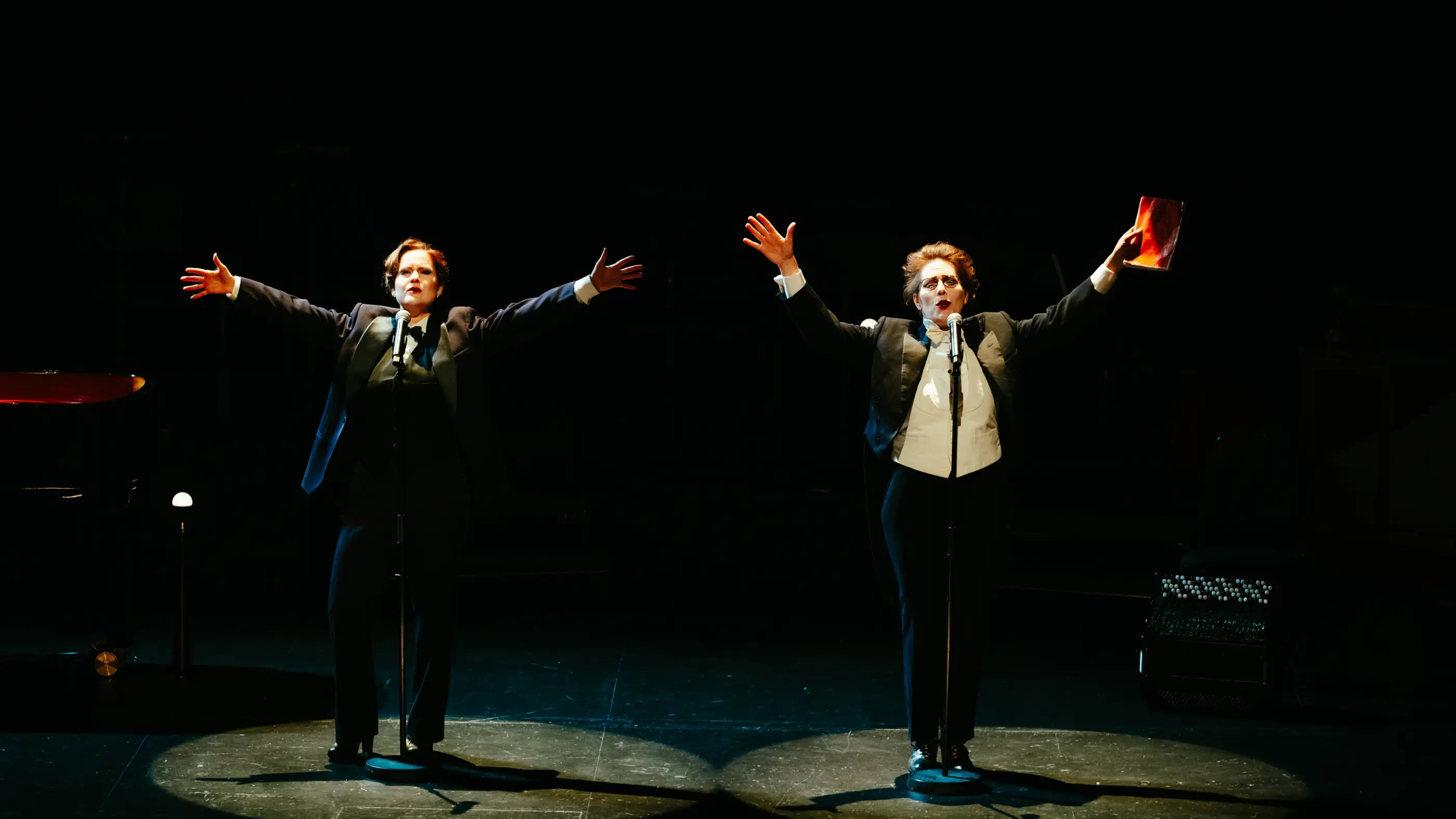 Le cabaret, « un art politique et musical »